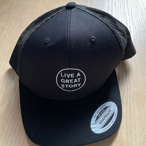 nice black cape brand new